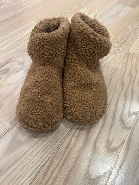 NAADAM Chestnut Fuzzy Sole Slipper